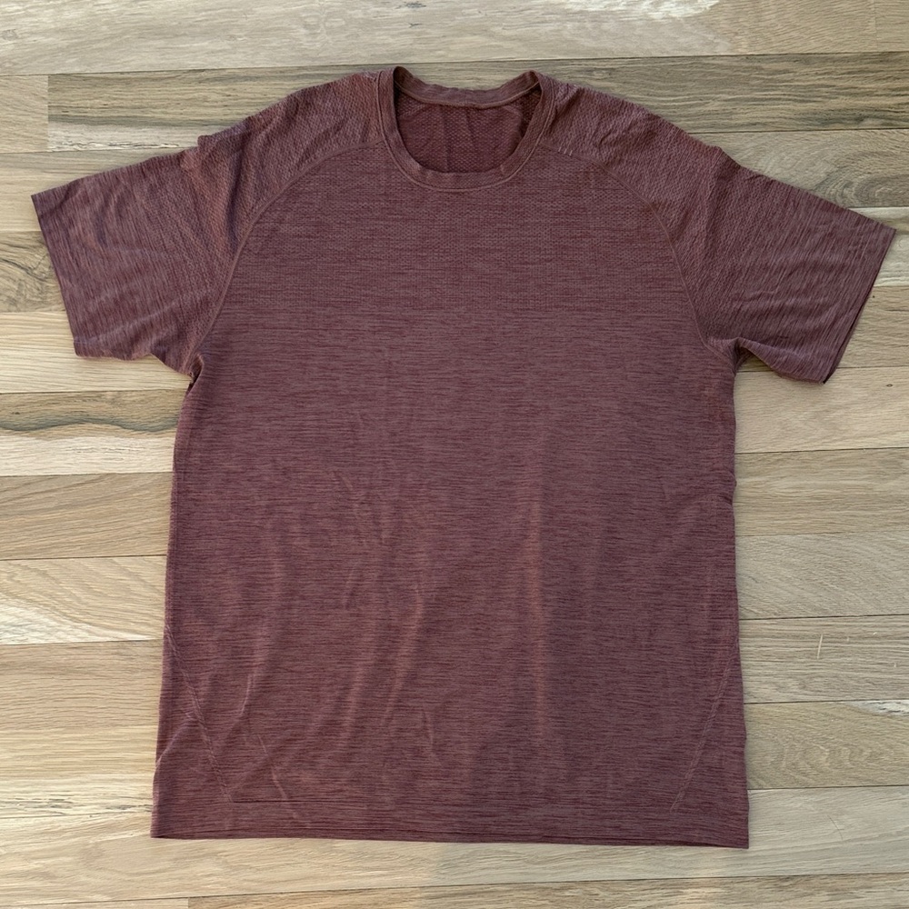 Lululemon Men's Crewneck T-Shirt in Heathered Maroon